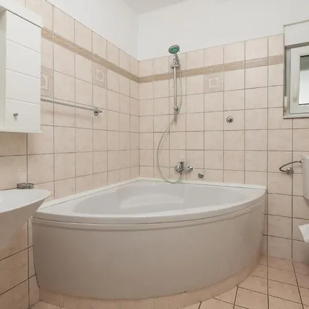 Holiday home 6 Bedroom Amazing In *